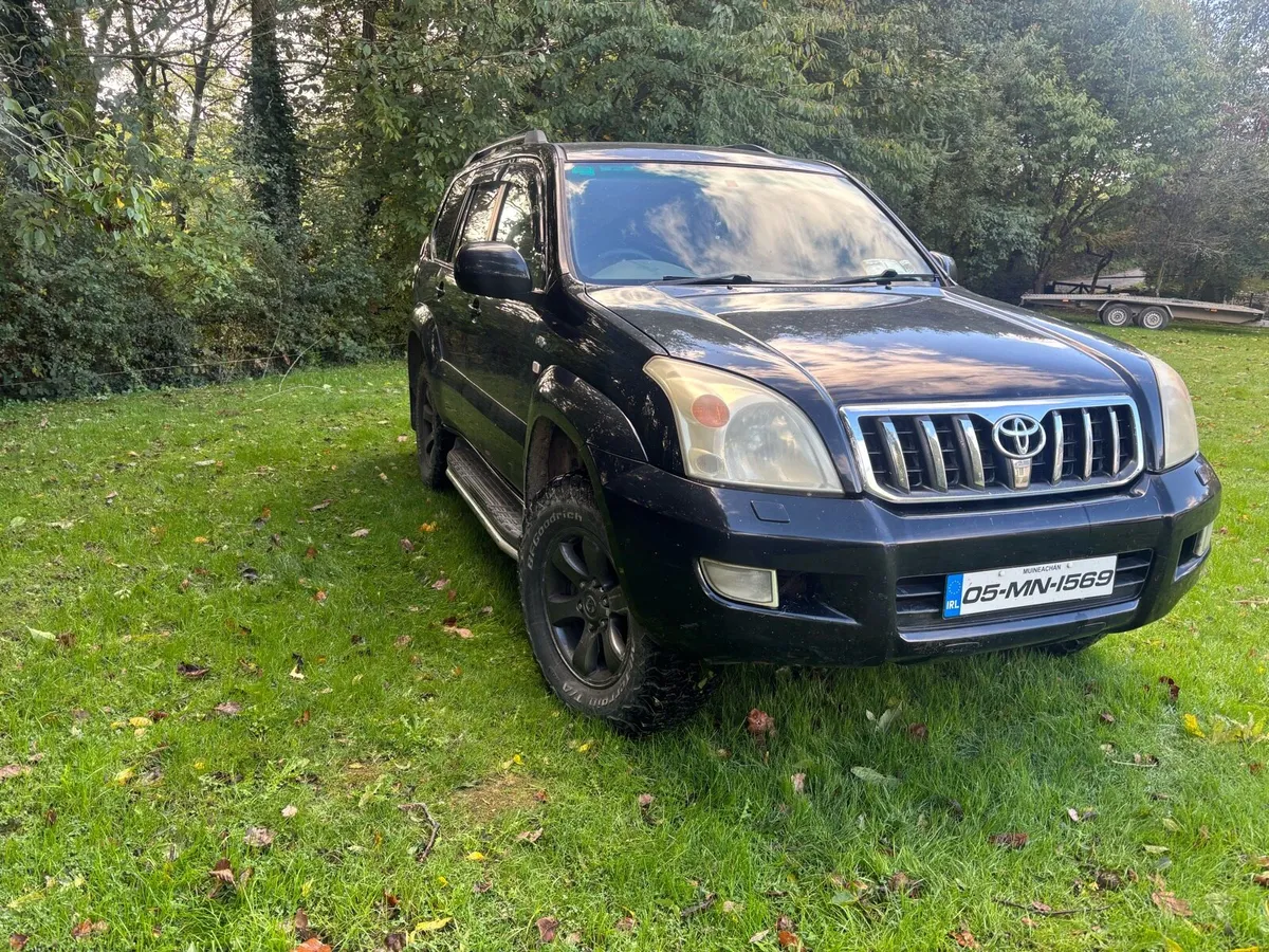 Toyota landcruiser parado - Image 2