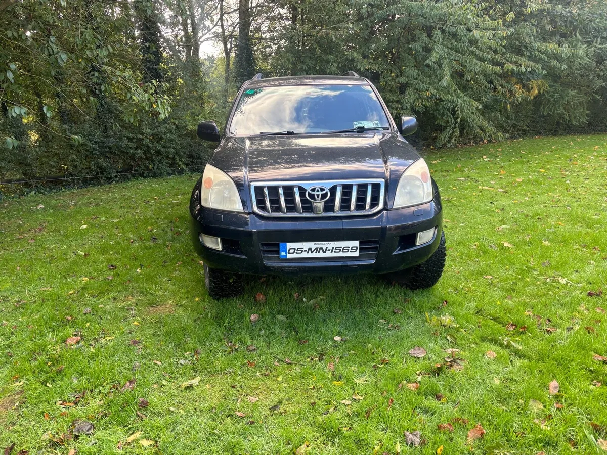 Toyota landcruiser parado - Image 4