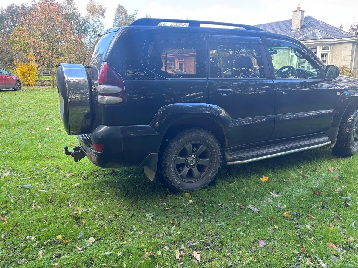 Toyota landcruiser parado - Image 1