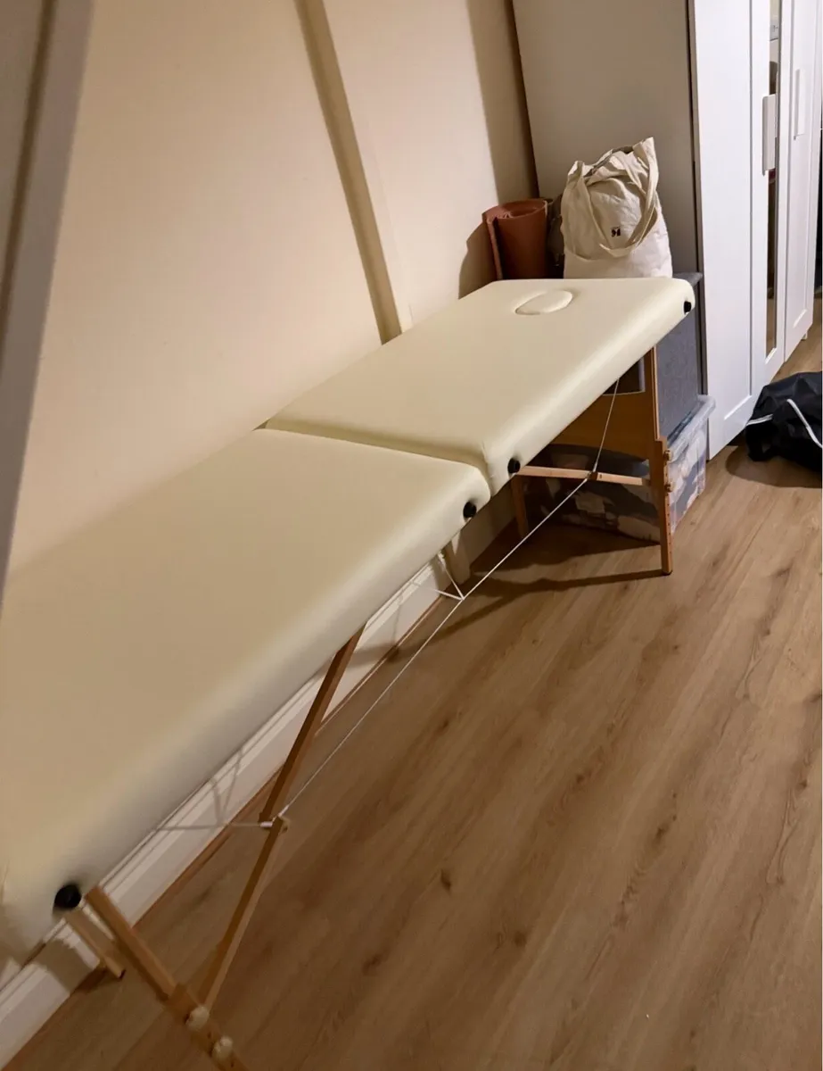 Massage table - Image 2