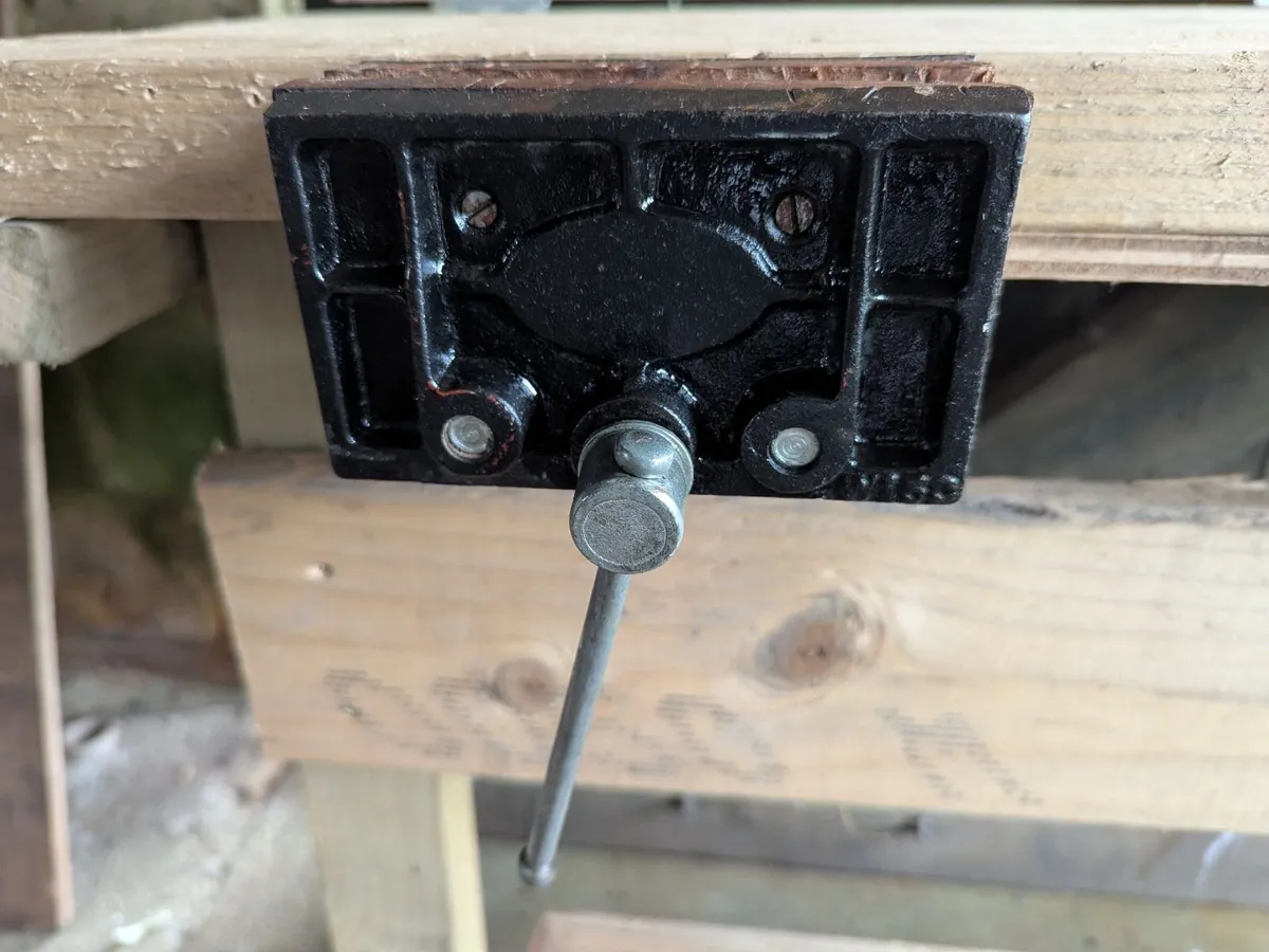 Folding Workbench with Vice - Image 2