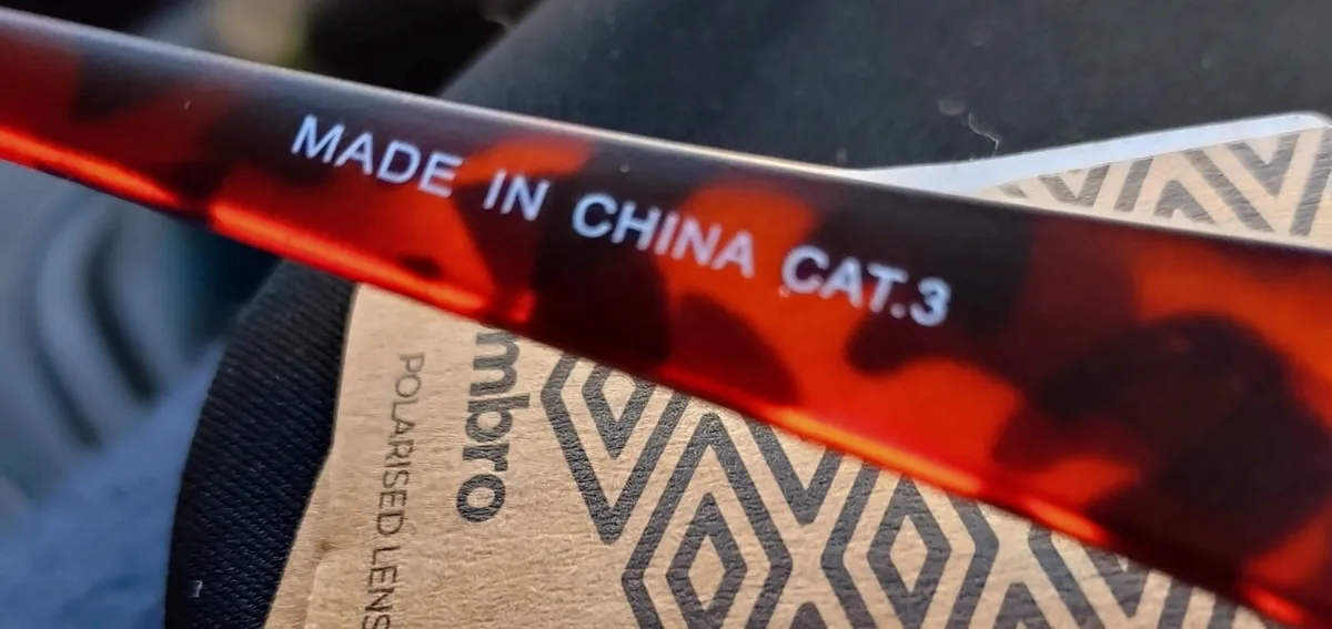Umbro Mens Polarised Sunglasses - Image 4