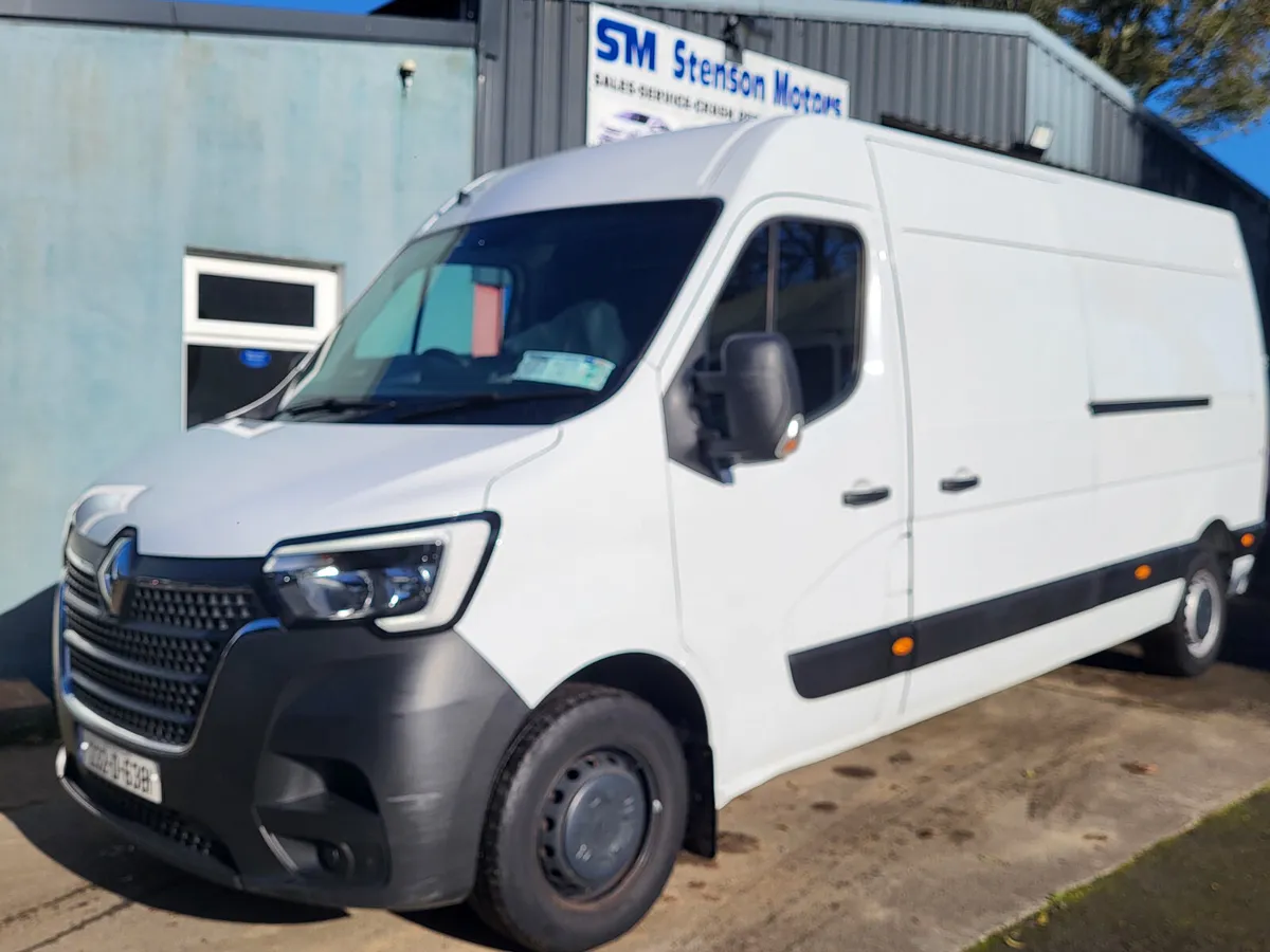 Renault Master 2023 LM35 2.3dci 135bhp - Image 3