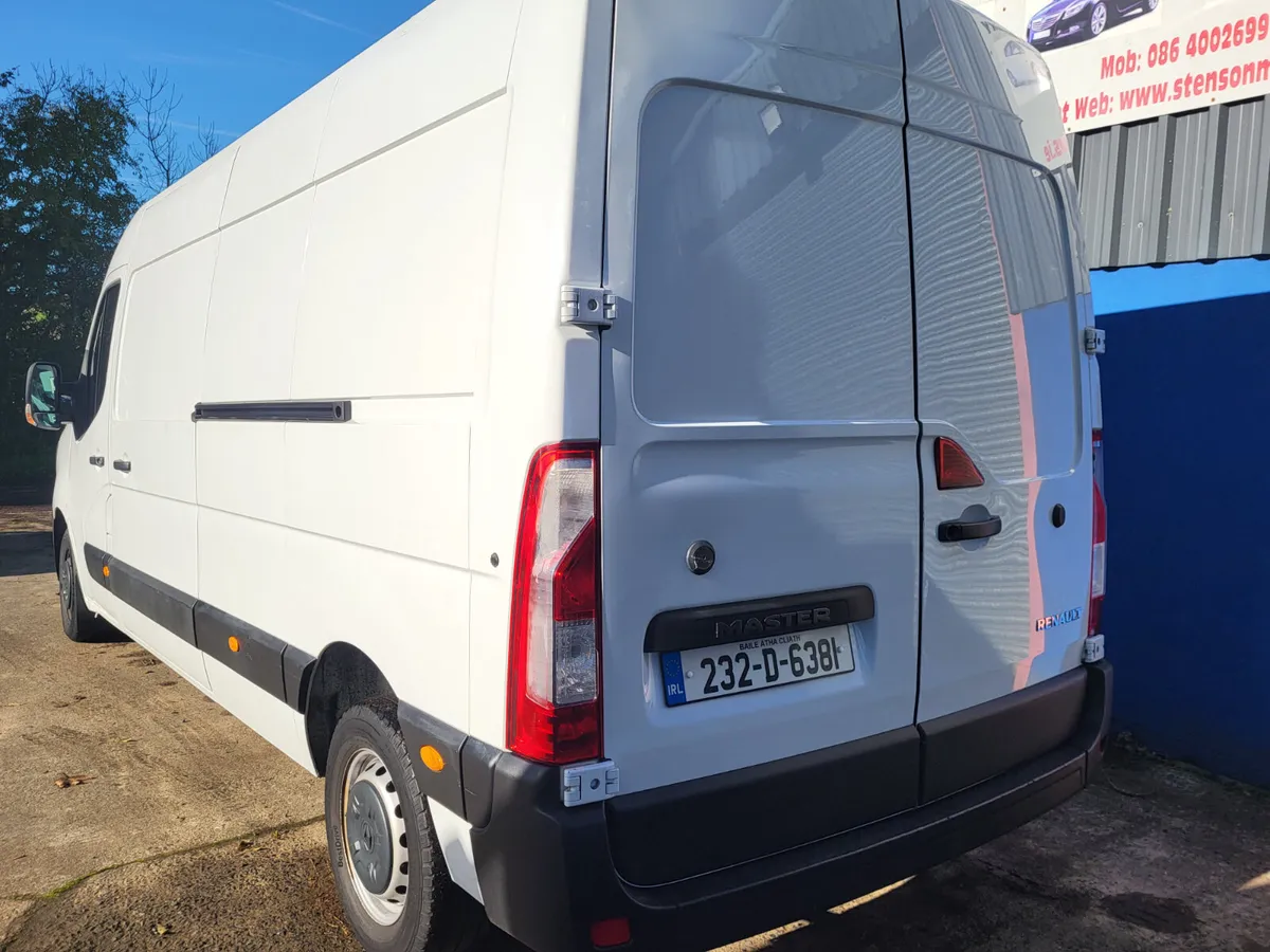 Renault Master 2023 LM35 2.3dci 135bhp - Image 2