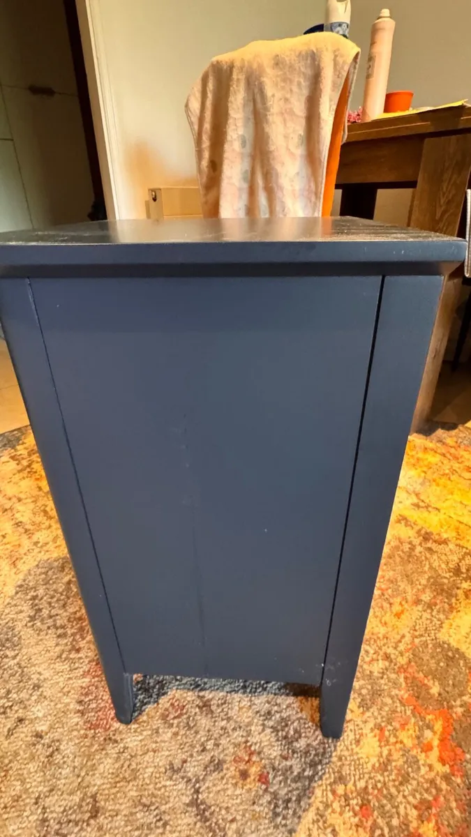 Chest drawers - Image 1