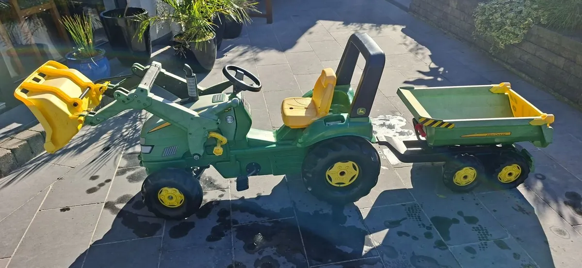 Roly toys tractor and trailer - Image 3