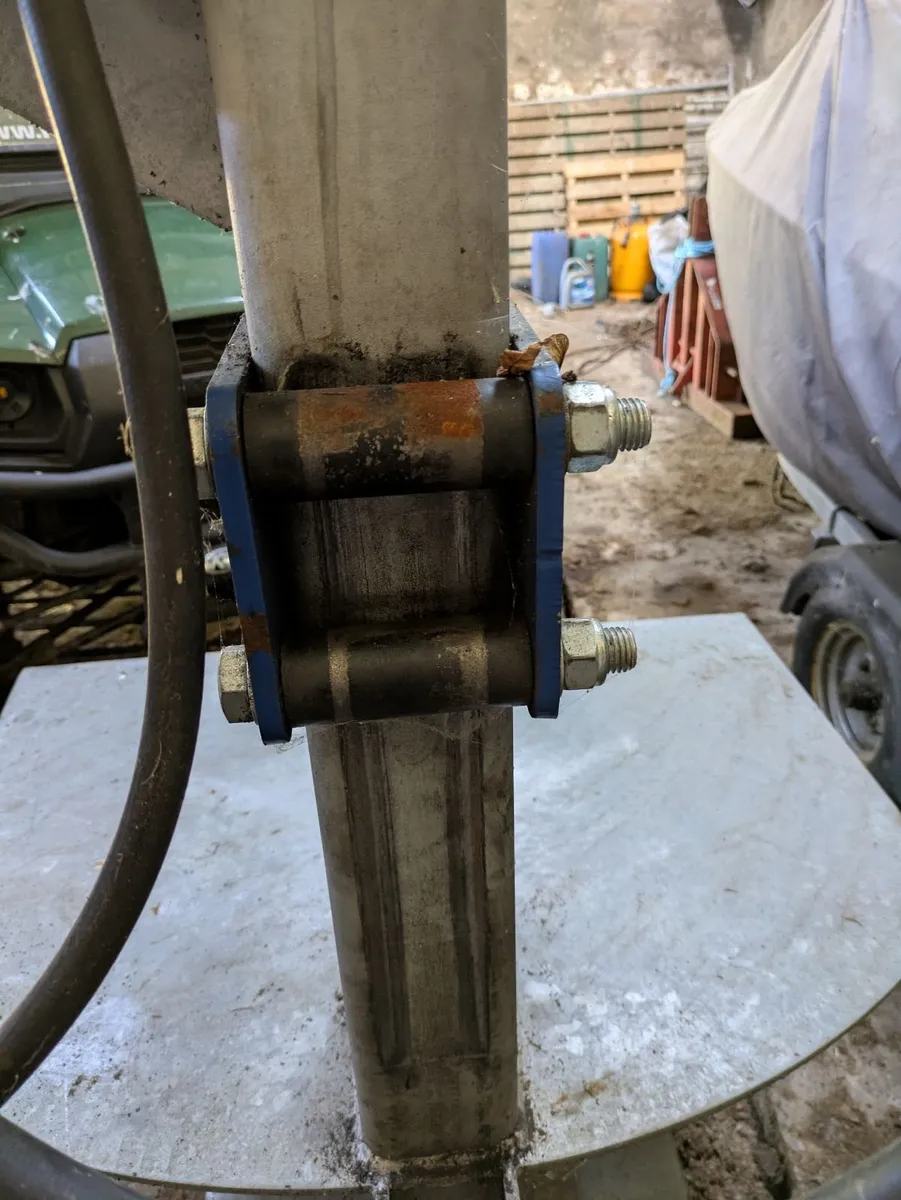 Tusk second hand 14 ton log splitter - Image 4