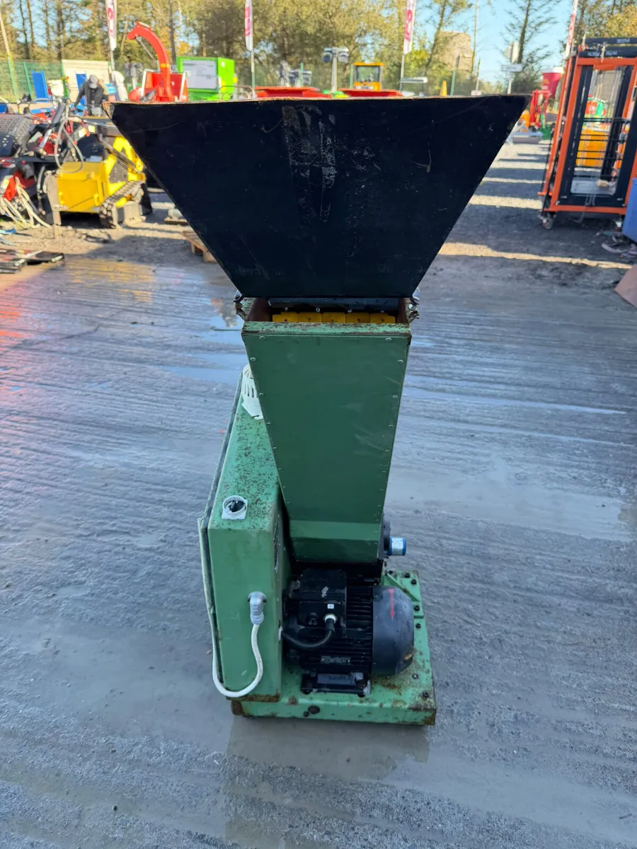 Rapid 15 Series plastic granulator - Image 4