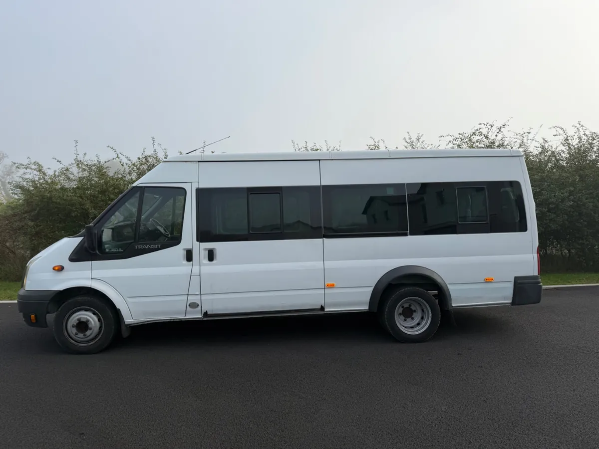 Ford Transit 2011 16 Seat Bus - Image 2