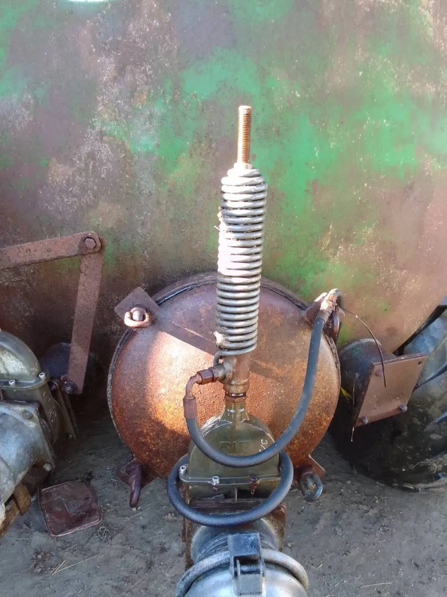 Slurry spreader with raingun - Image 1