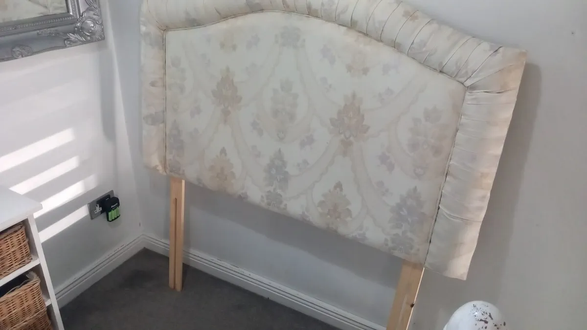 4ft6 headboard double - Image 1