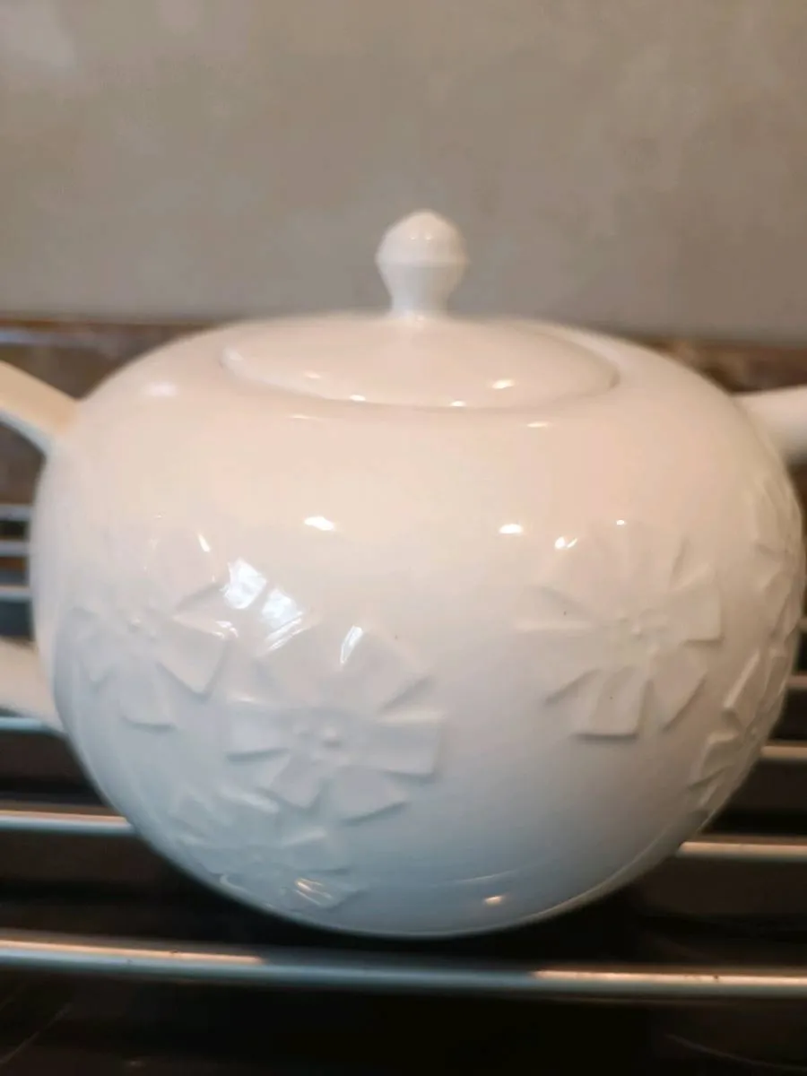 Tea Pot - Image 4
