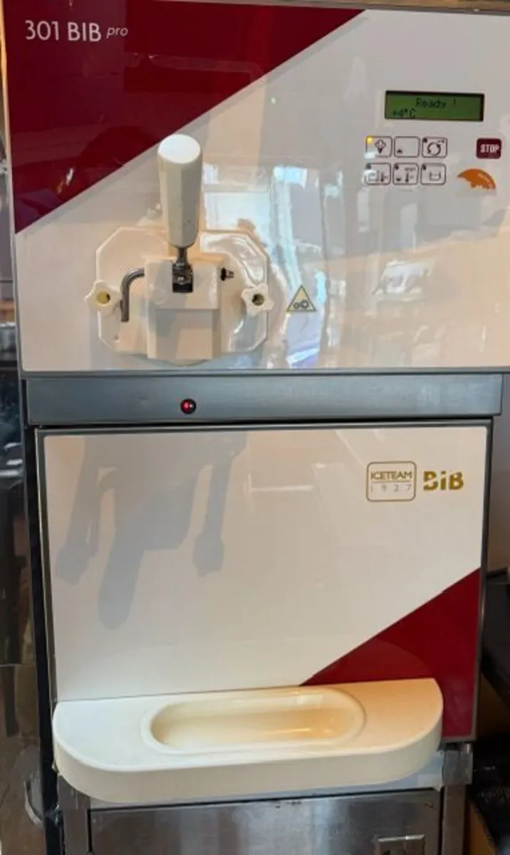 Ice Cream Machine - Image 1
