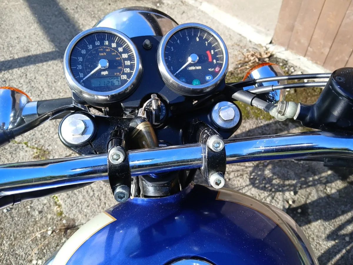 Kawasaki W650 - Image 2