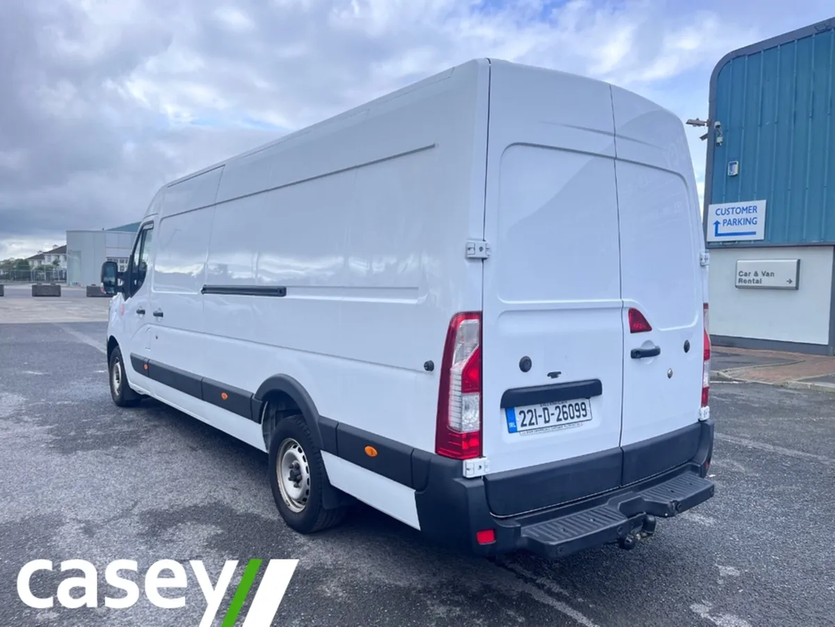 Renault Master RED EDITION VAN FWD 3T5 RTWD 2DR - Image 2