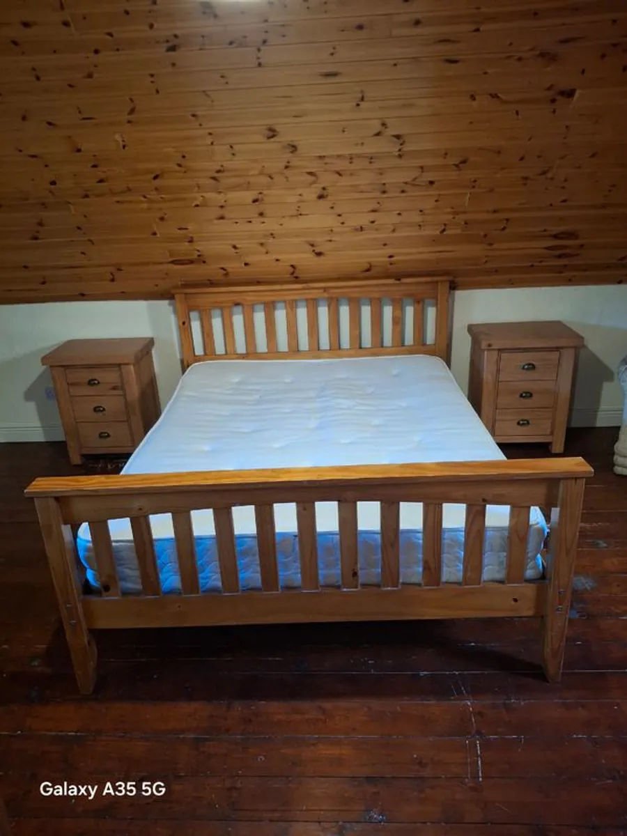 Bed - Image 1