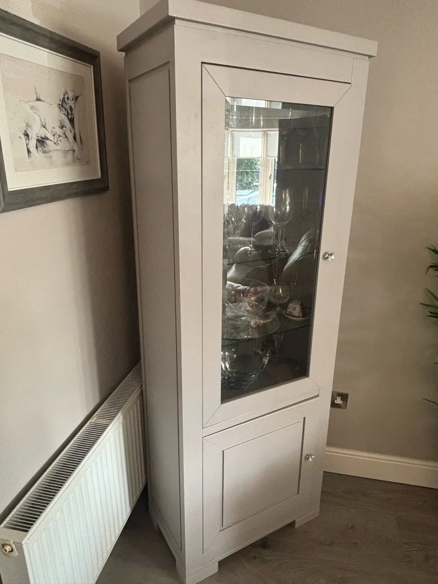 Display Cabinet - Image 2