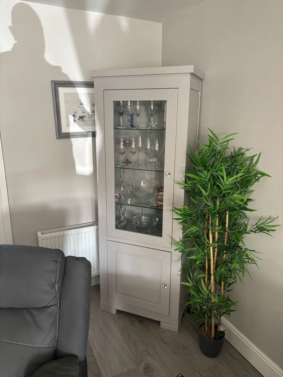 Display Cabinet - Image 3