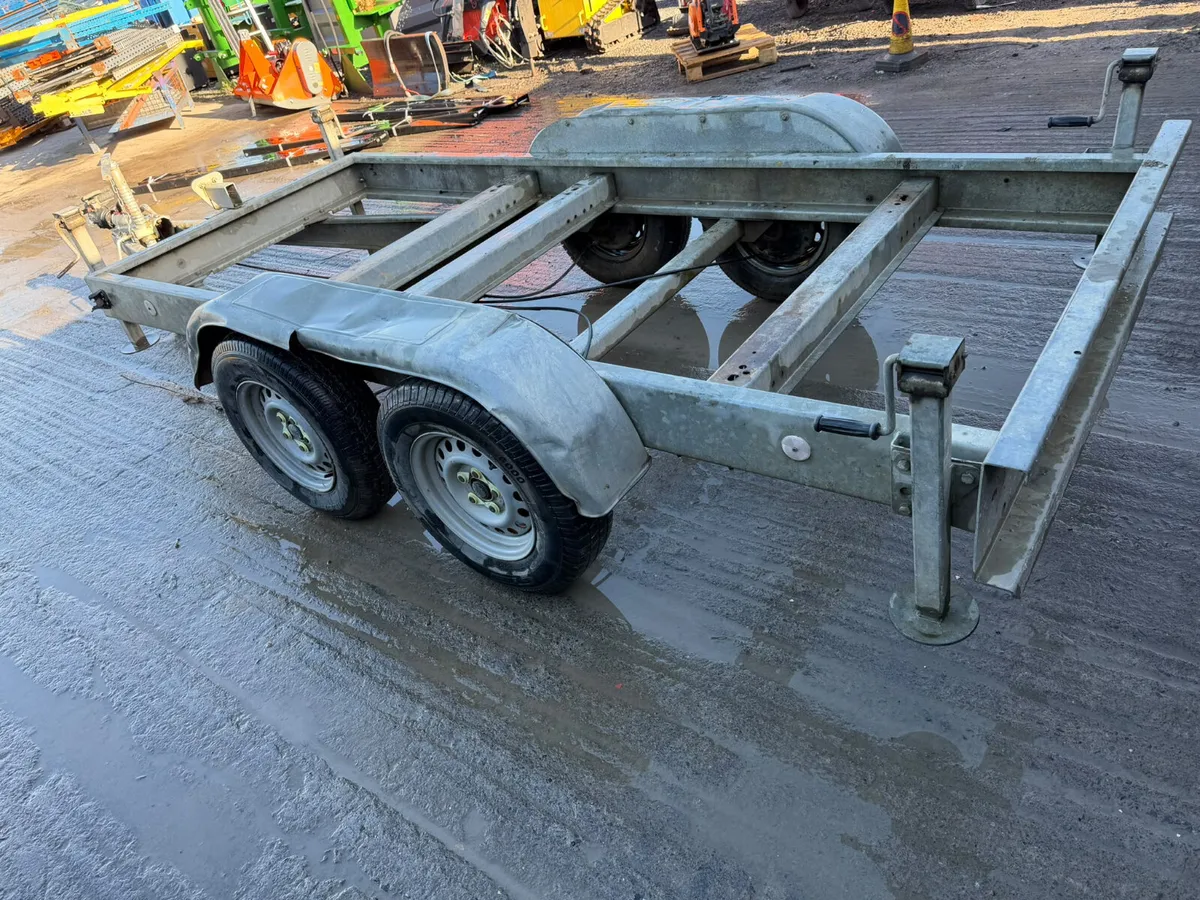 Twin-axle chassis generator trailer - Image 3
