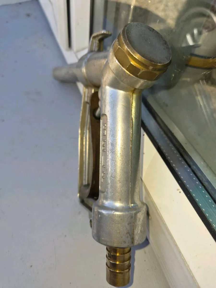 Old fuell nozal  brass ends - Image 4
