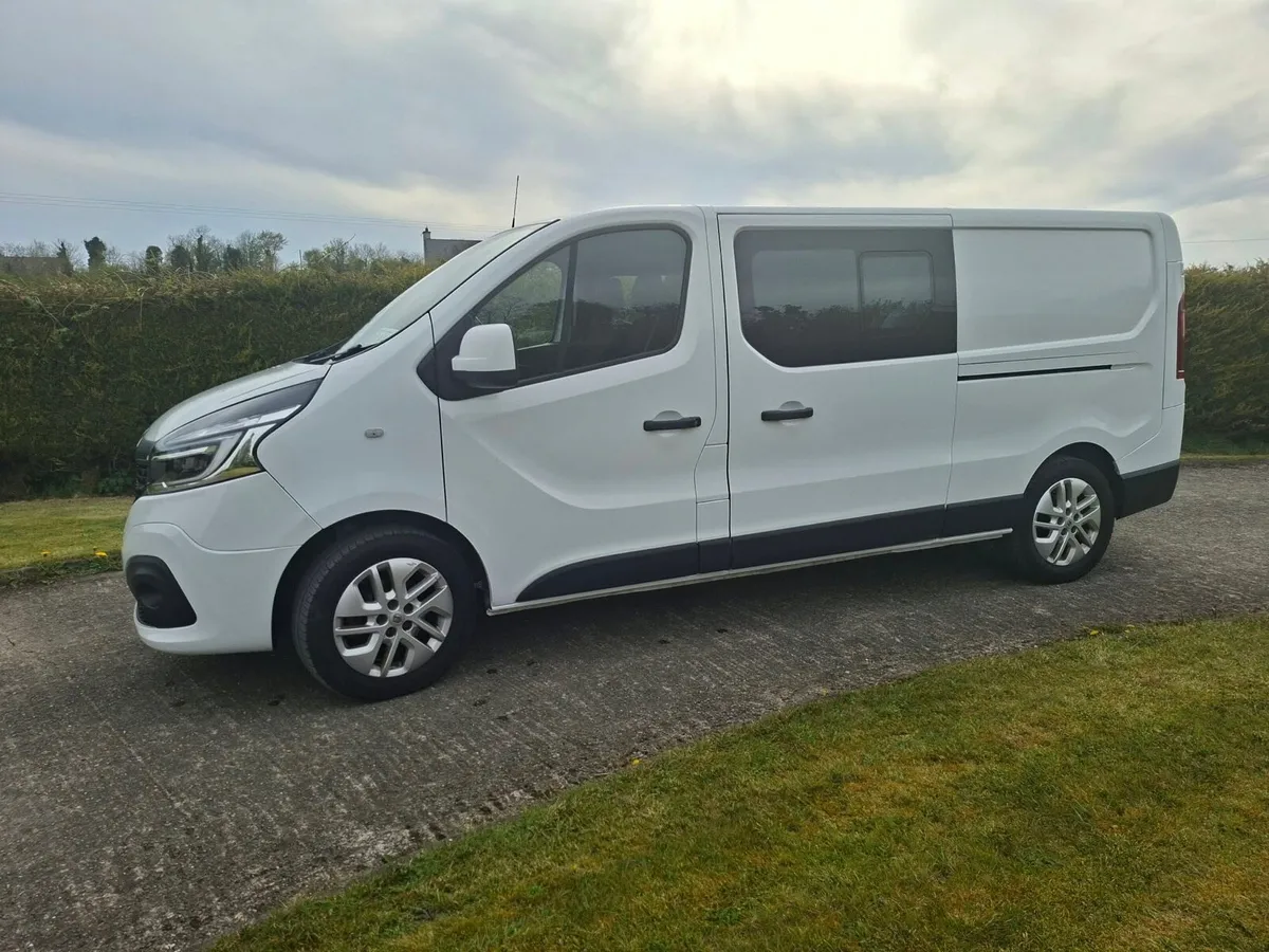 Renault traffic crewcab - Image 3