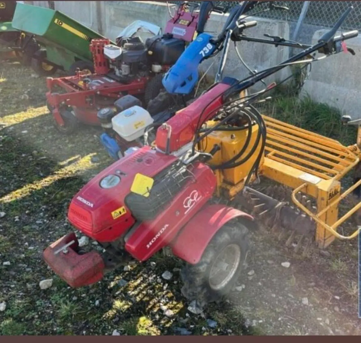 Blec Stone Rake Honda Petrol Engine - Image 2