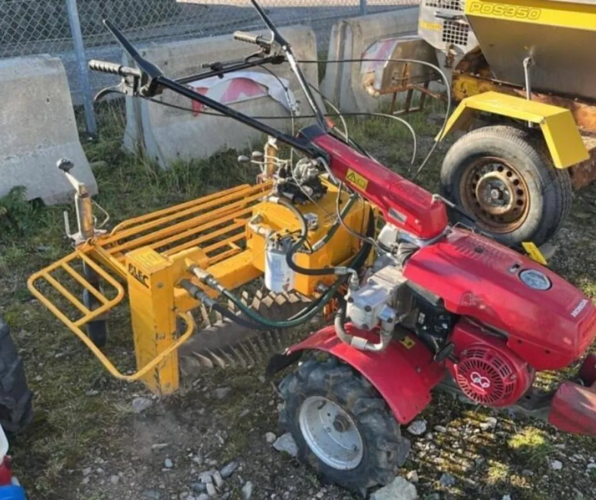 Blec Stone Rake Honda Petrol Engine - Image 1