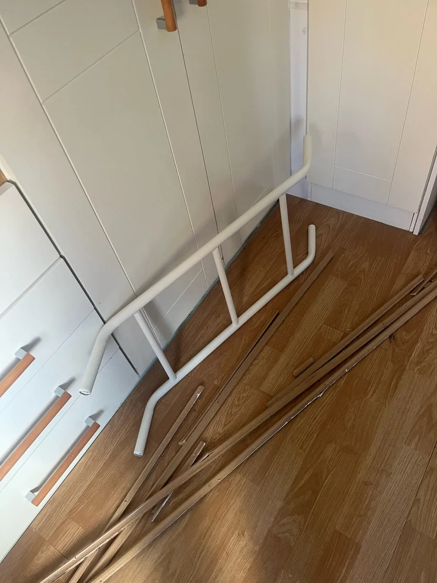 Metal bunk bed double bottom single top - Image 1