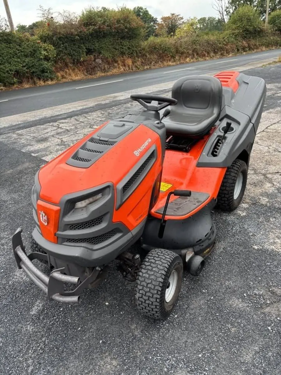 HUSQVARNA 22 HP V-TWIN RIDE ON MOWER FOR PARTS OR - Image 1