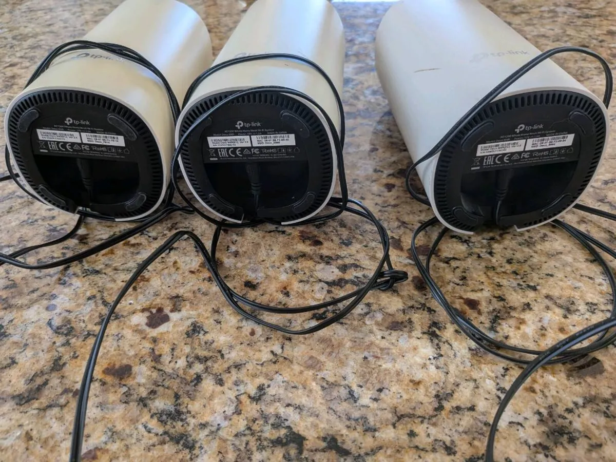 TP Link AC1200 repeaters - Image 2