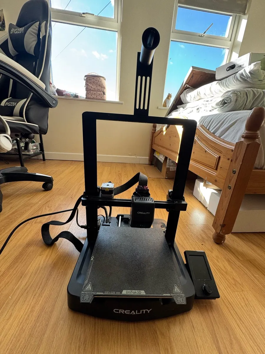 Creality Ender-3 V3 SE 3D printer + 3 build plates - Image 1