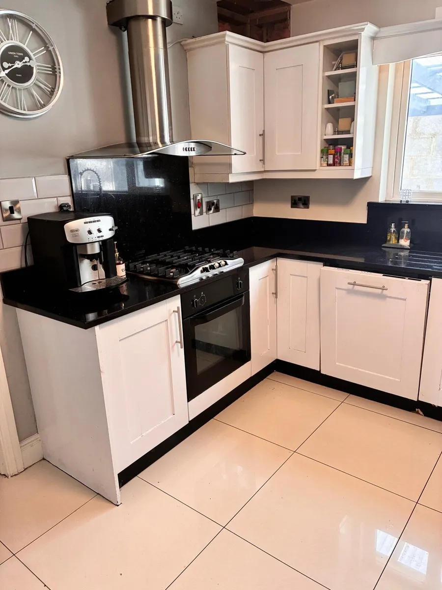 Full Kitchen, Granite Worktops and Appliances - Image 3