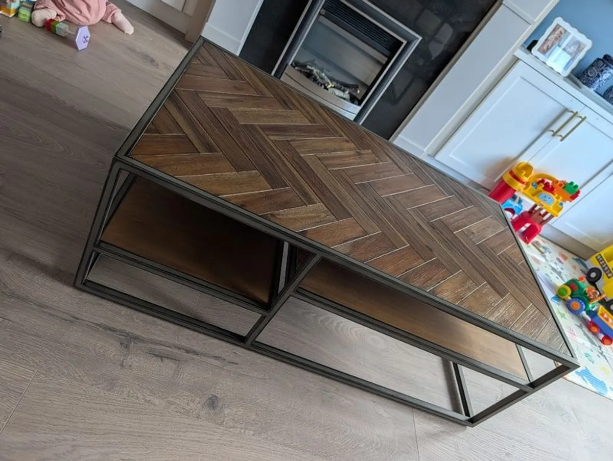 Wooden coffee table - Image 4