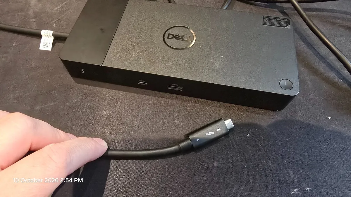 Dell WD22TB4 Thunderbolt 4 Dock - Image 1