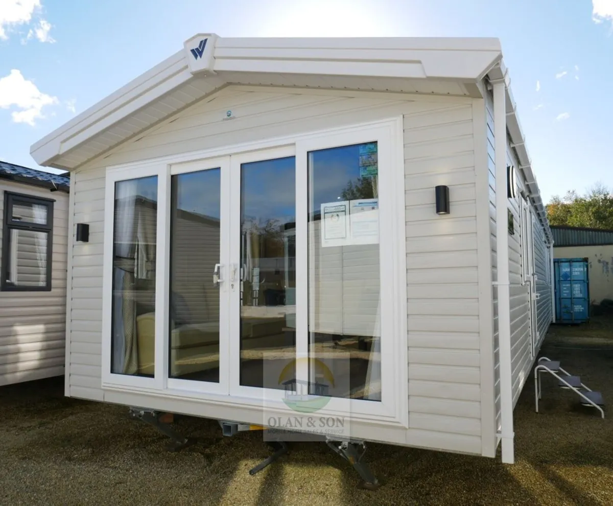 Willerby Gainsborough 40 x 12/3Bed - Image 1