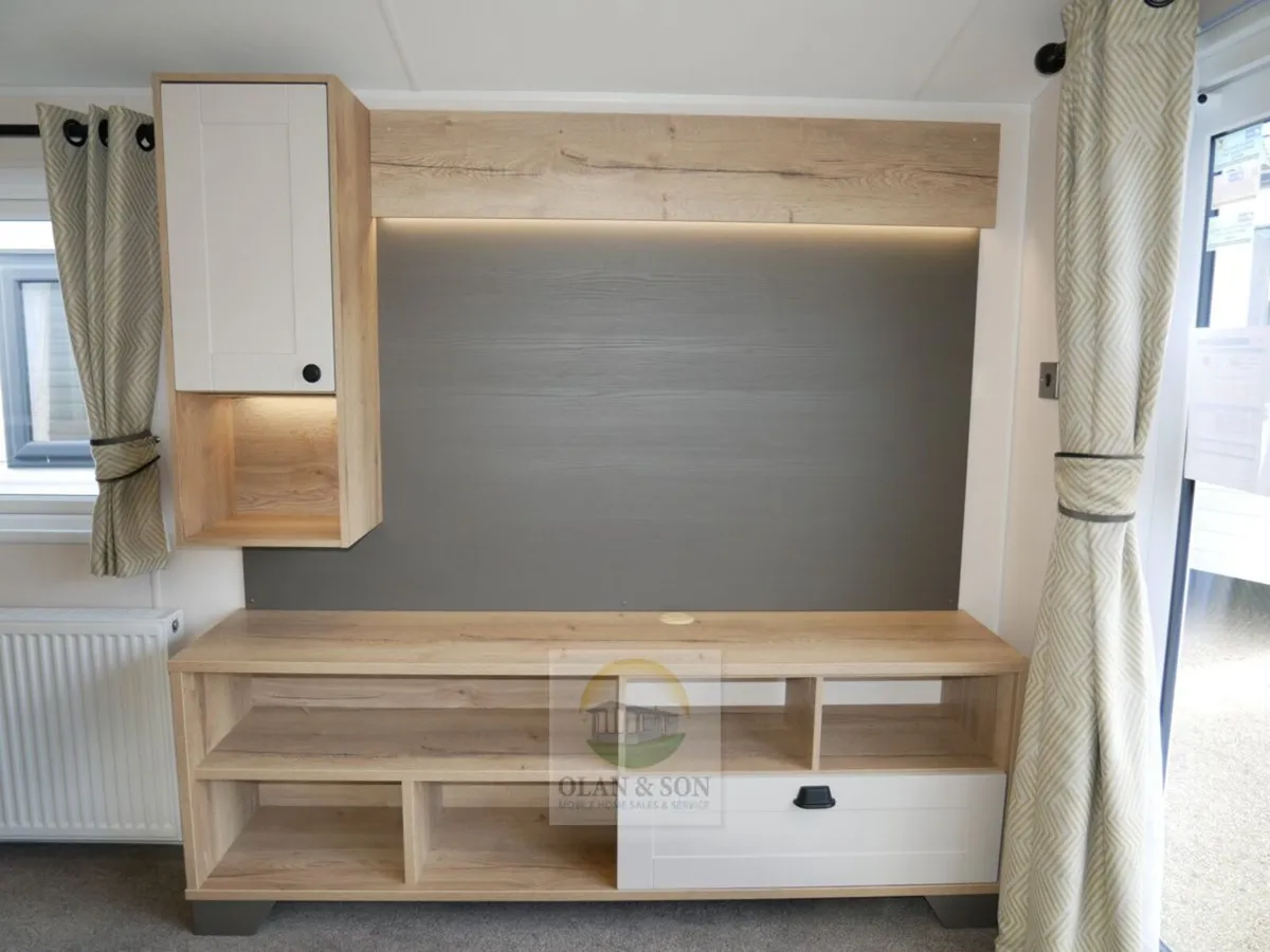 Willerby Gainsborough 40 x 12/3Bed - Image 3
