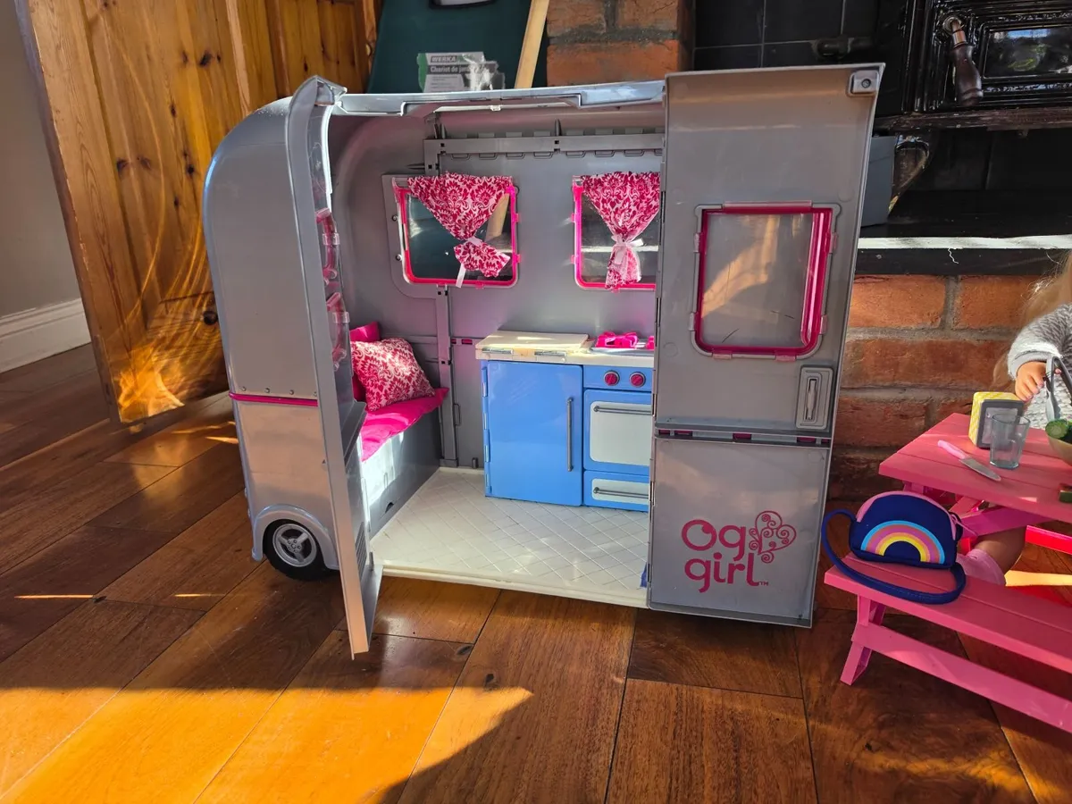Toys - Image 2