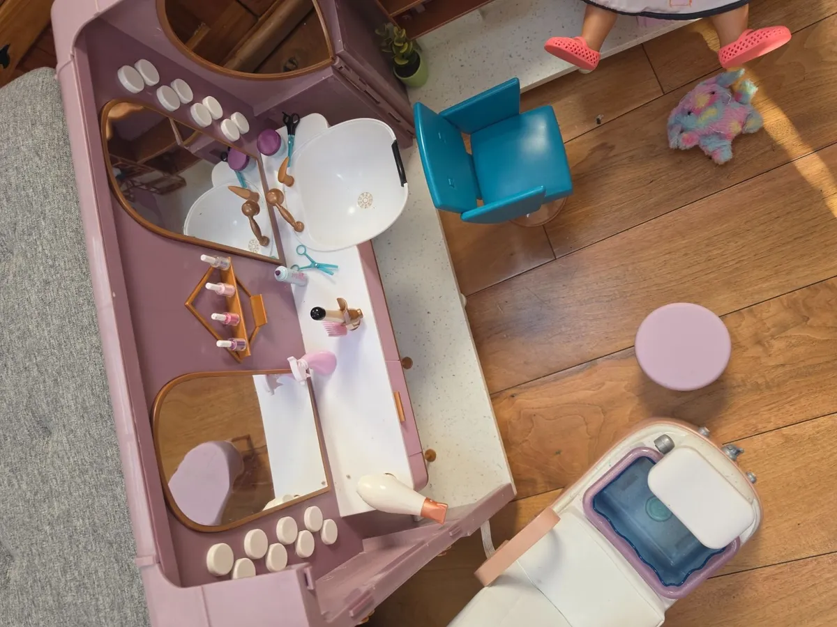 Toys - Image 1