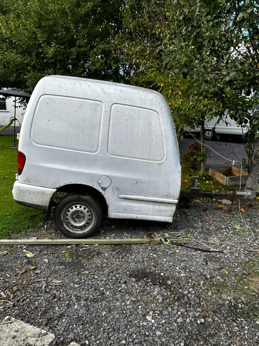 Trailer - Image 1