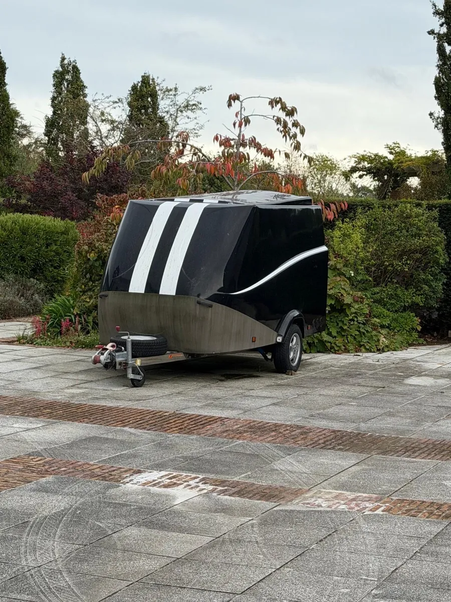 Motorbike enclosed trailer - Image 1
