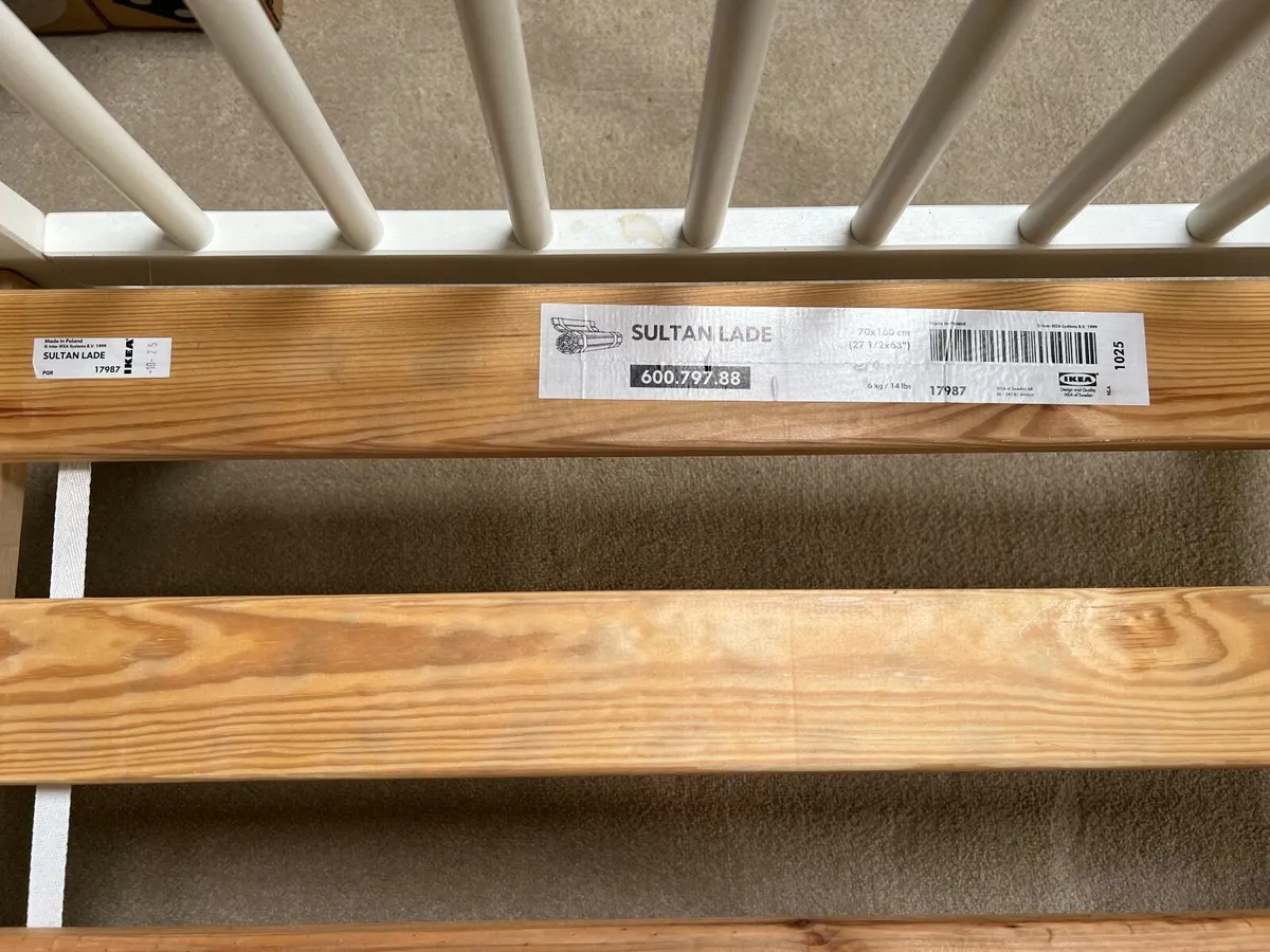 Children’s bed frame and mattress - Image 2