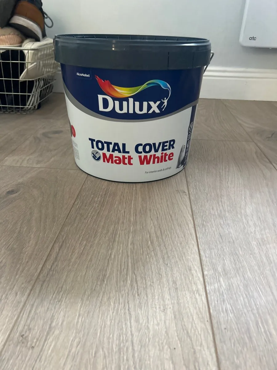 White dulex  paint - Image 2