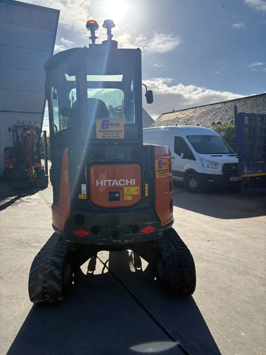 Hitachi zaxis33u - Image 1