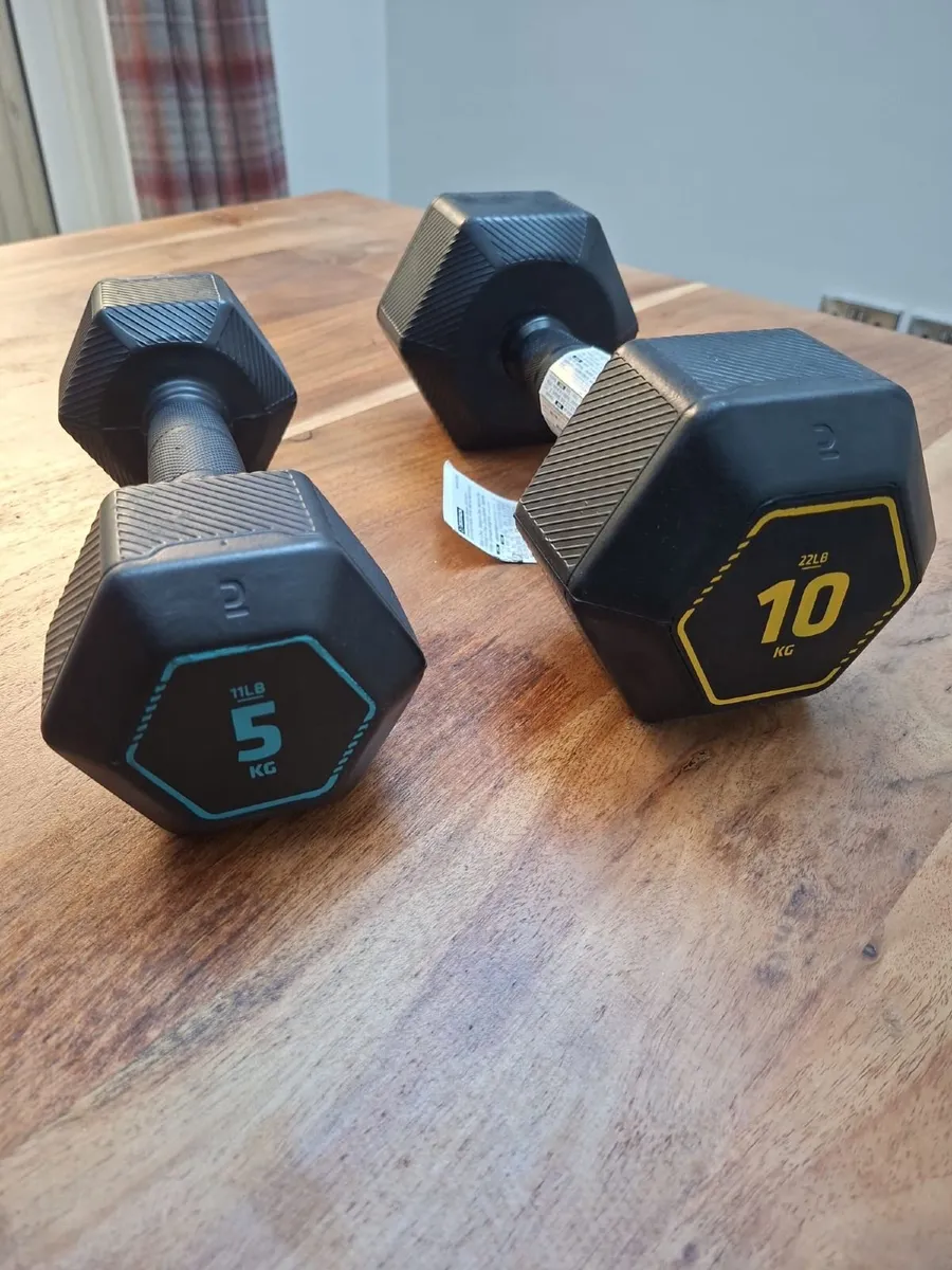 Decathlon Corength Hex Dumbbells – 5 kg & 10 kg - Image 1