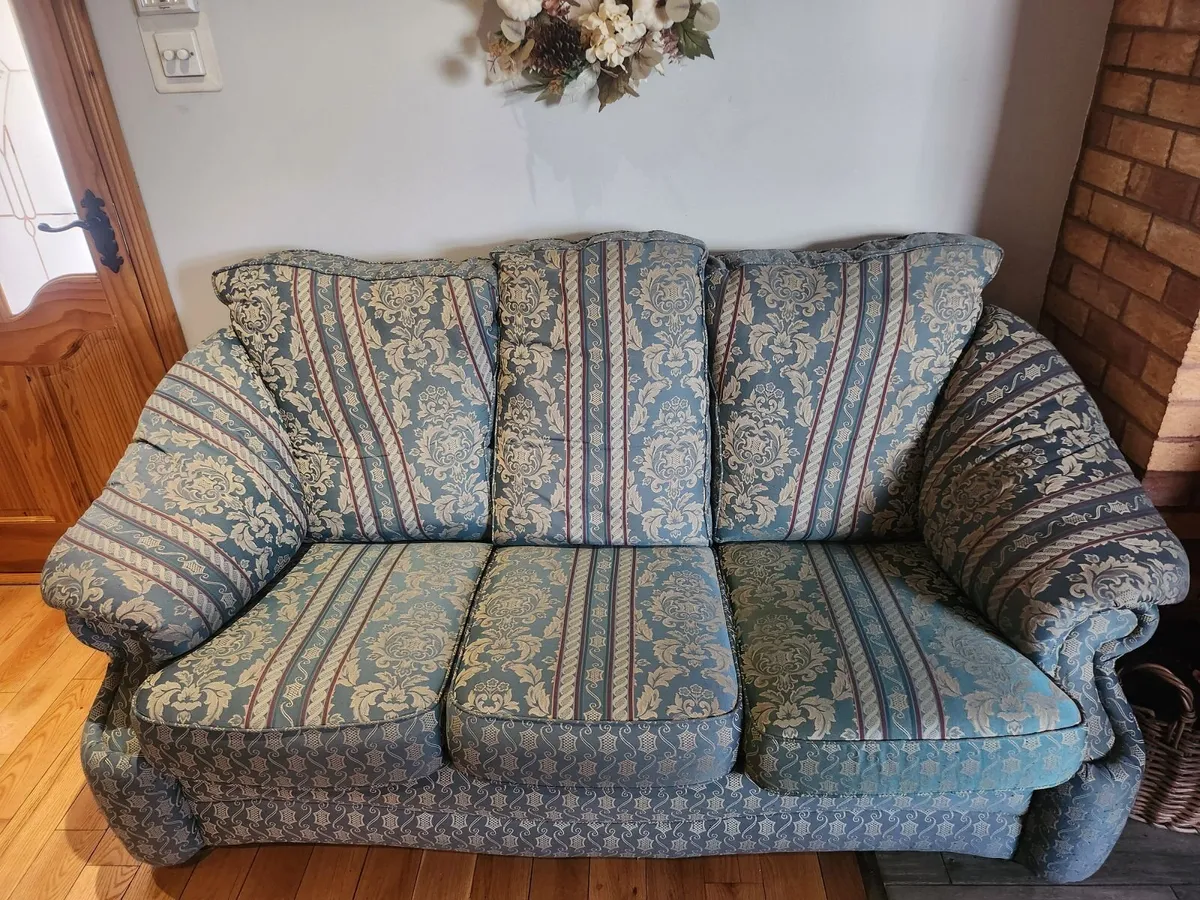 Couch - Image 2
