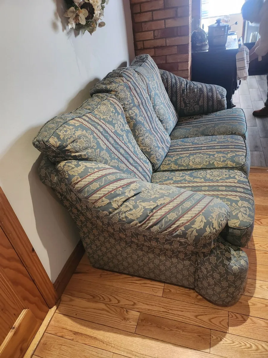 Couch - Image 3