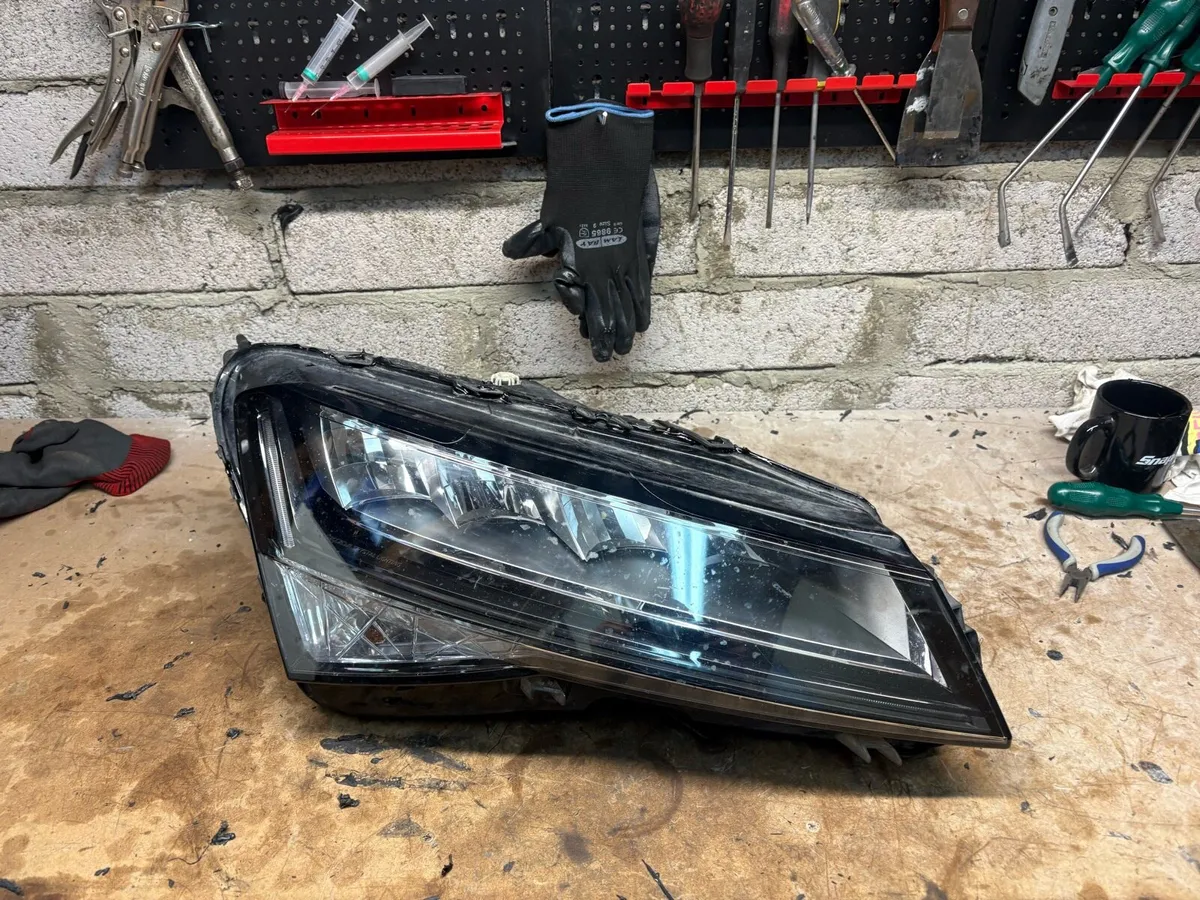 Skoda Superb DRL repair - Image 2