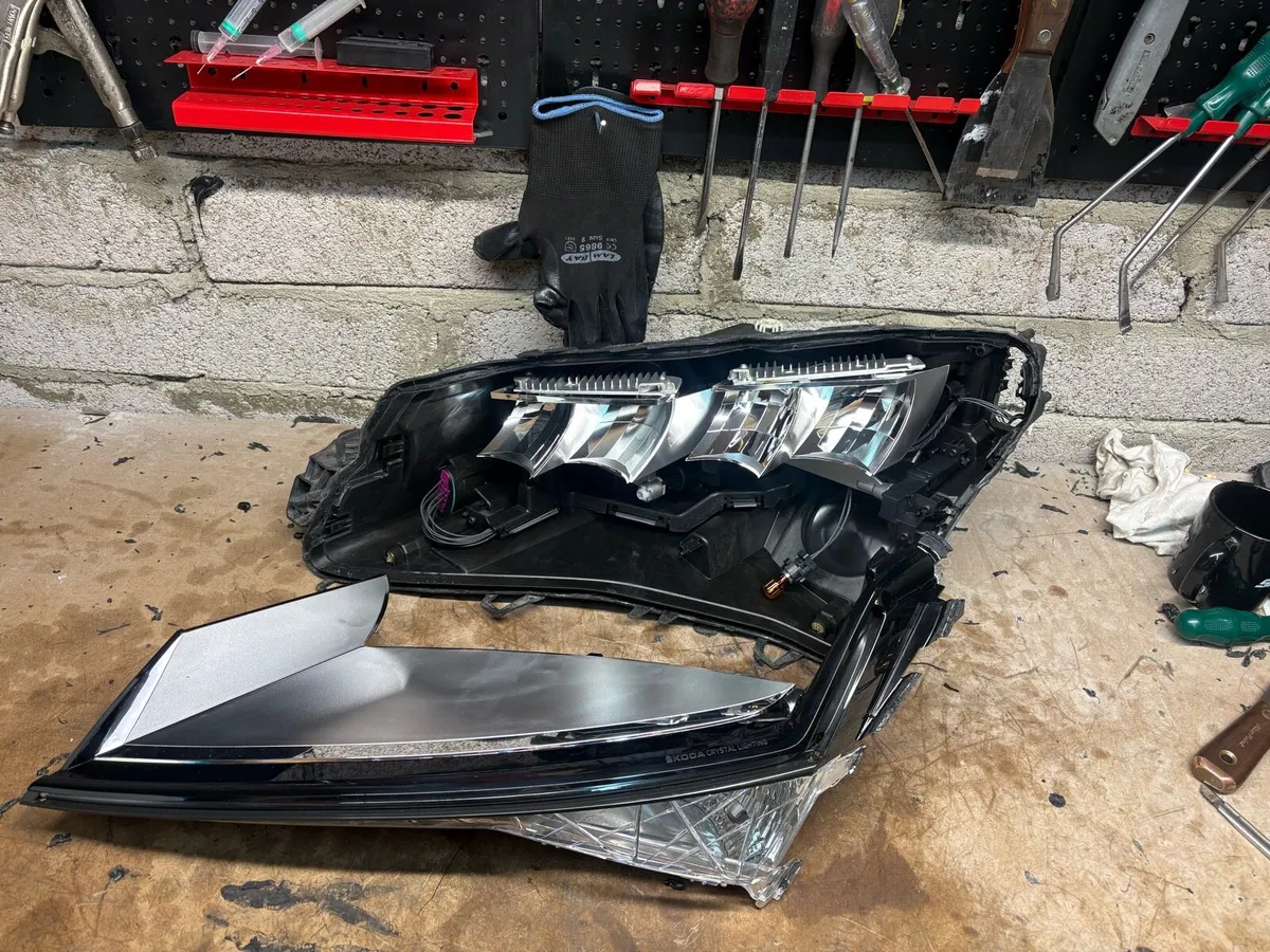 Skoda Superb DRL repair - Image 4