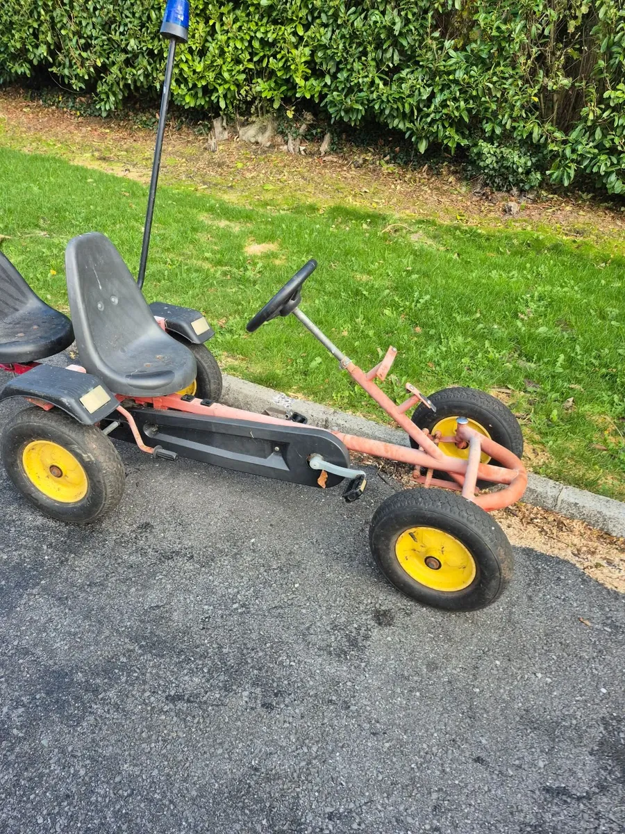 Pedal kart - 2 seater with trailer - Image 3