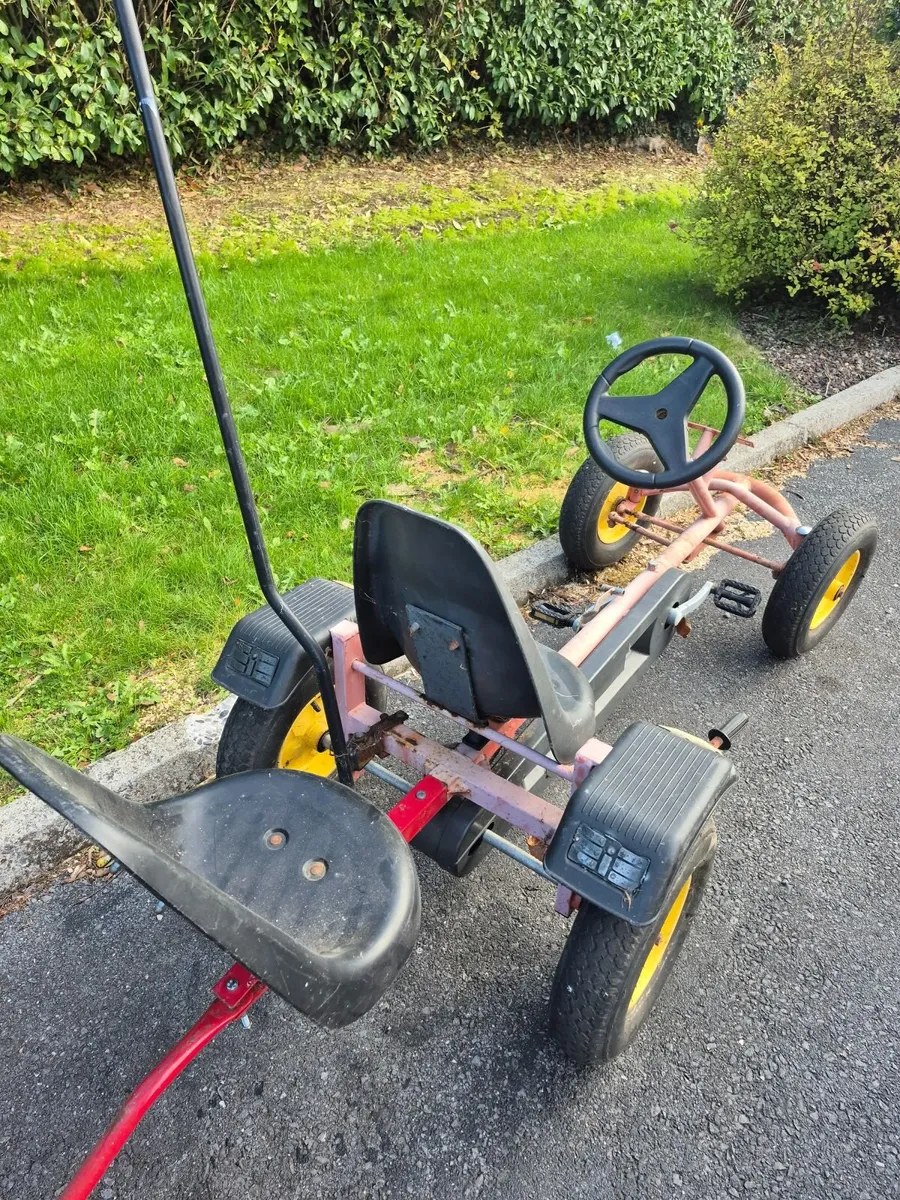 Pedal kart - 2 seater with trailer - Image 1